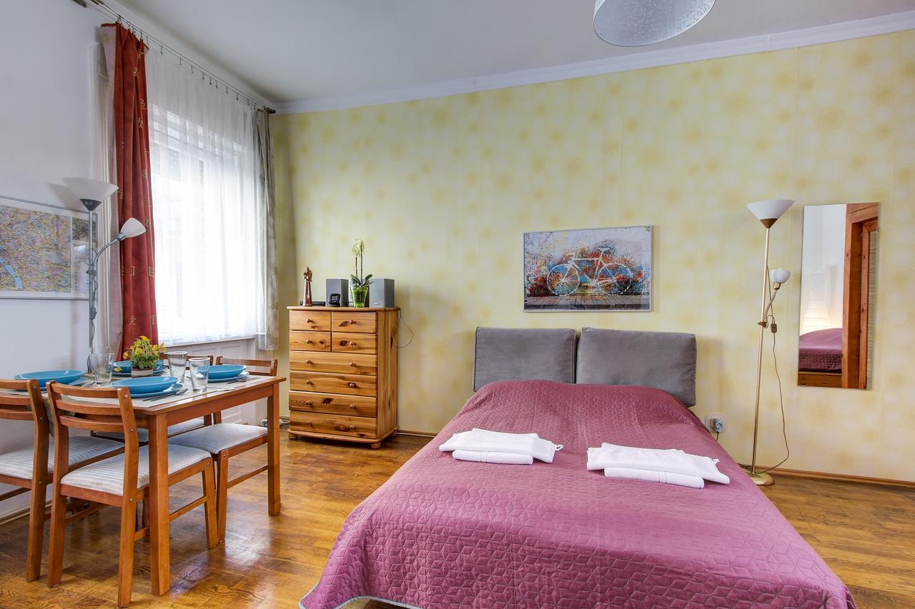 Apartment Near The Heroes Square Budapest Exterior foto