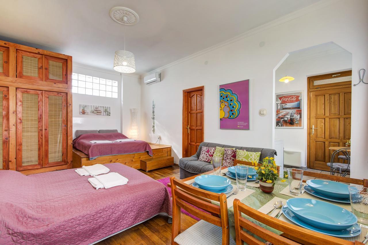 Apartment Near The Heroes Square Budapest Exterior foto