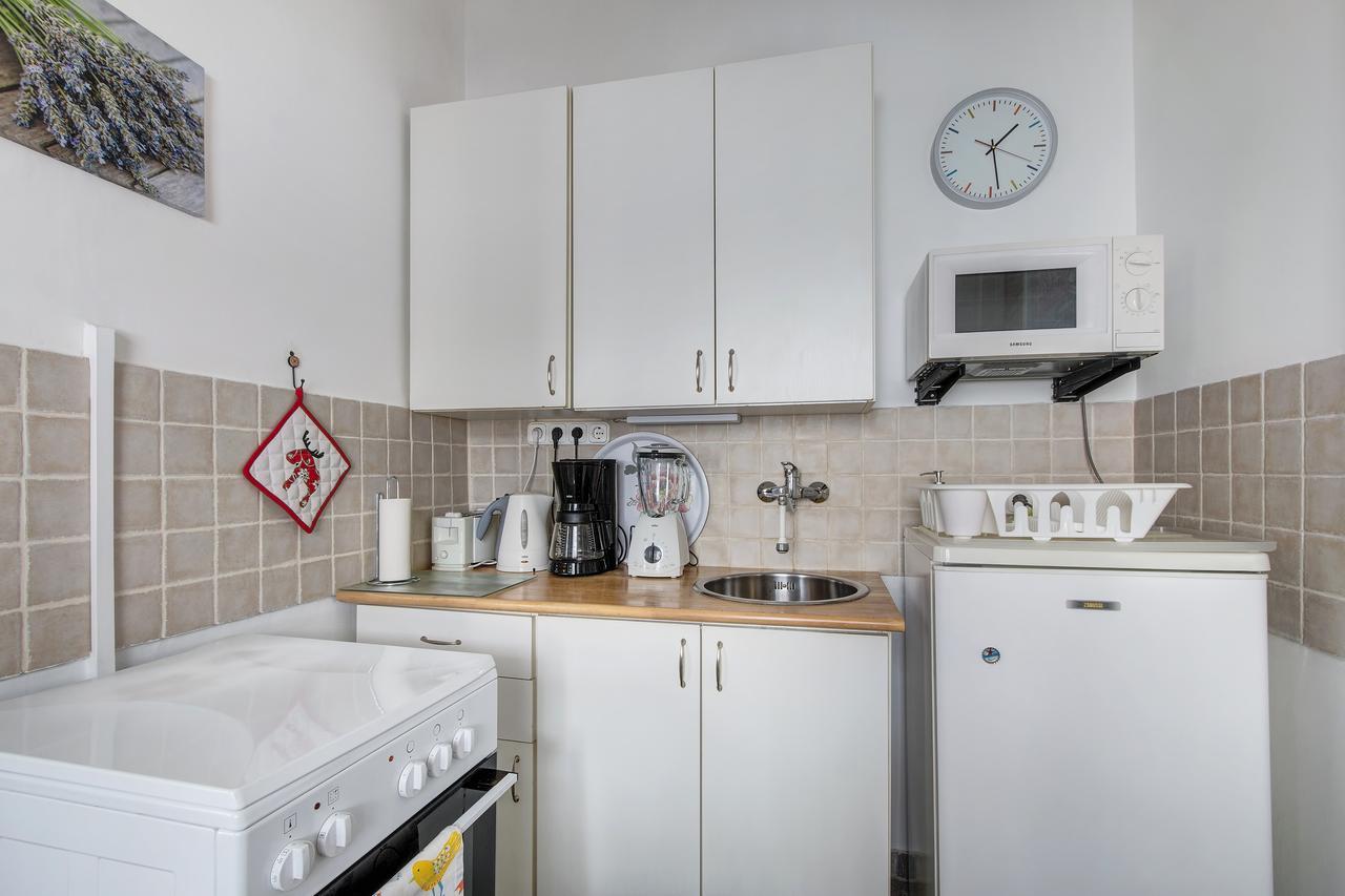 Apartment Near The Heroes Square Budapest Exterior foto